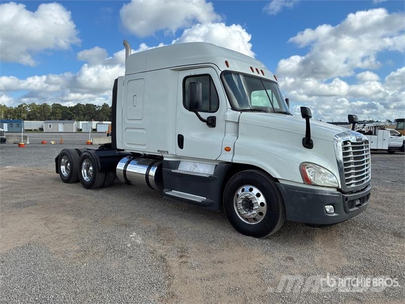 Freightliner Cascadia 125 Влекачи