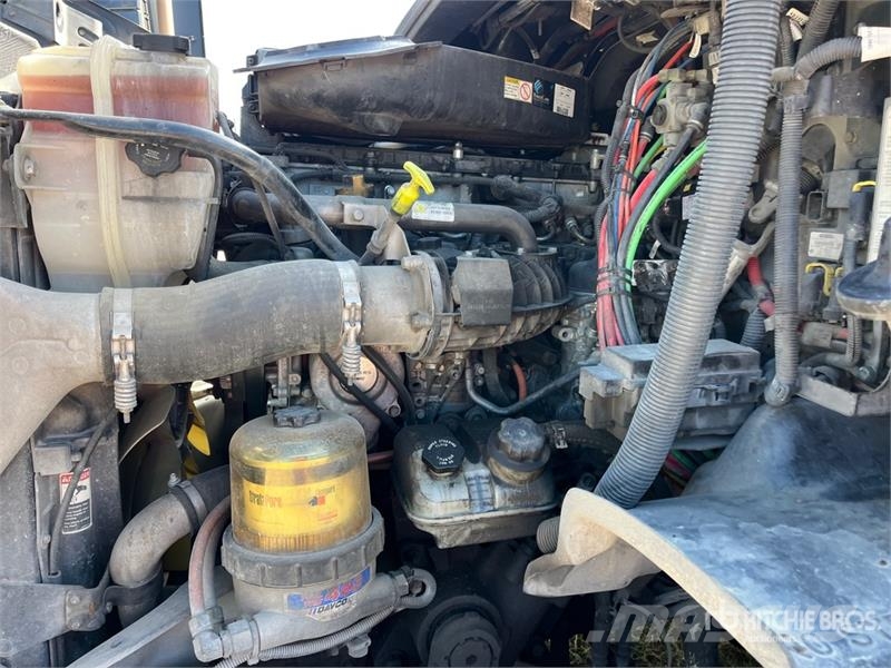Freightliner Cascadia 113 Седельные тягачи