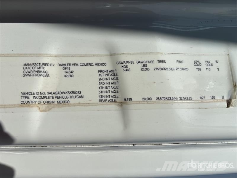 Freightliner Cascadia 113 Camiones portacoches