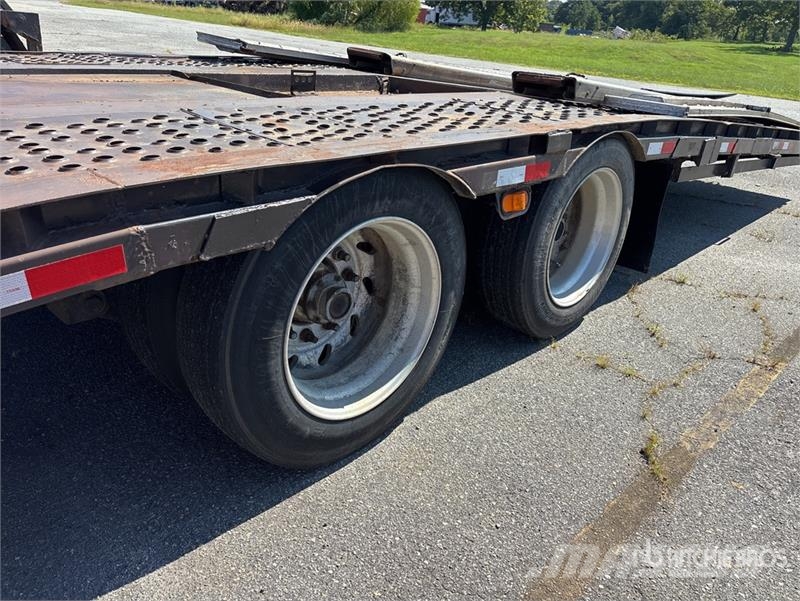 Freightliner Cascadia 113 6x4 Car Carrier Truck Autovežiai