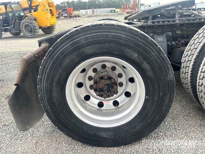 Freightliner Cascadia 126 Влекачи