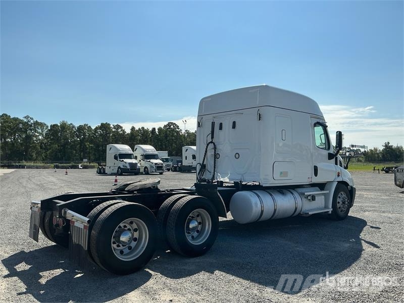 Freightliner Cascadia 113 Tegljači