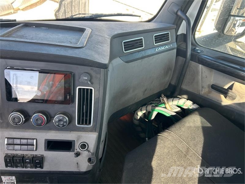 Freightliner Cascadia 116 Влекачи