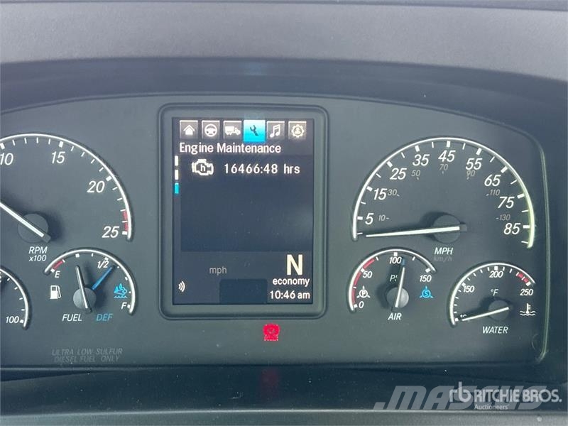 Freightliner Cascadia 116 وحدات الجر