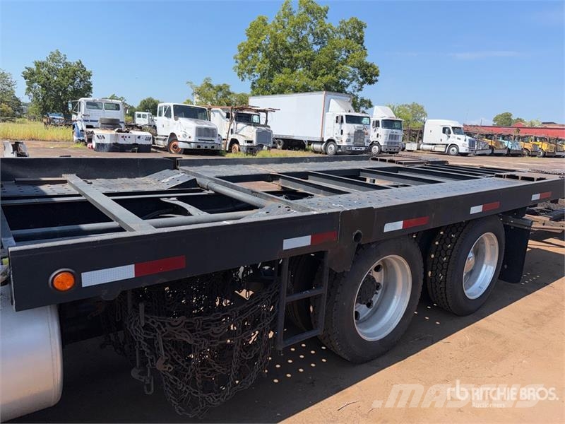 Freightliner Cascadia 113 6x4 Sleeper Car Carrier Truck Trasportatore per veicoli