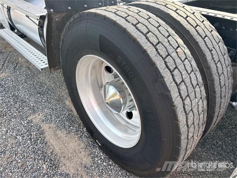 Freightliner Cascadia 116 曳引機組件