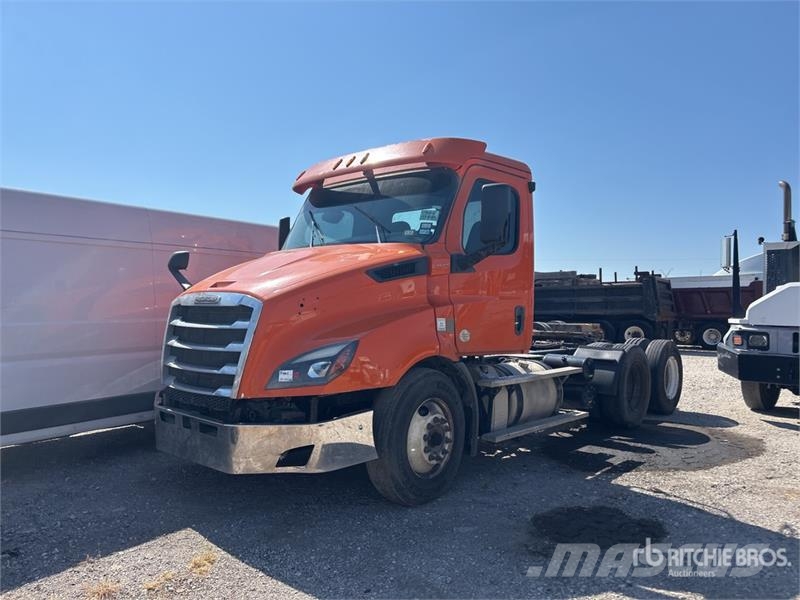 Freightliner Cascadia 116 Tractor Units