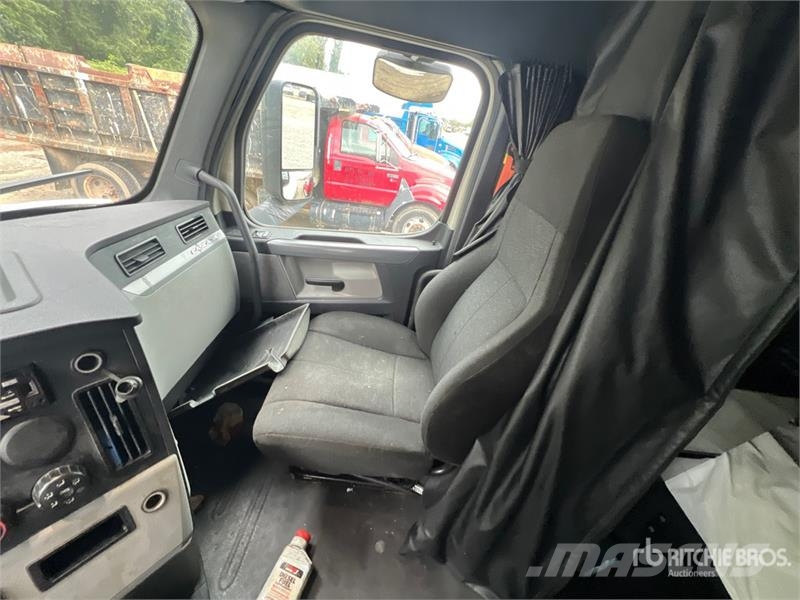 Freightliner Cascadia 116 Tahače
