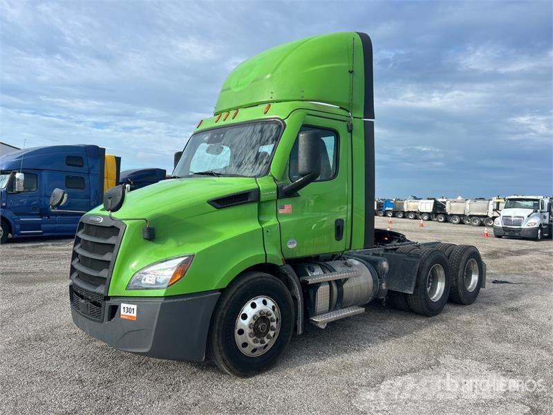Freightliner Cascadia 116 Trekkers