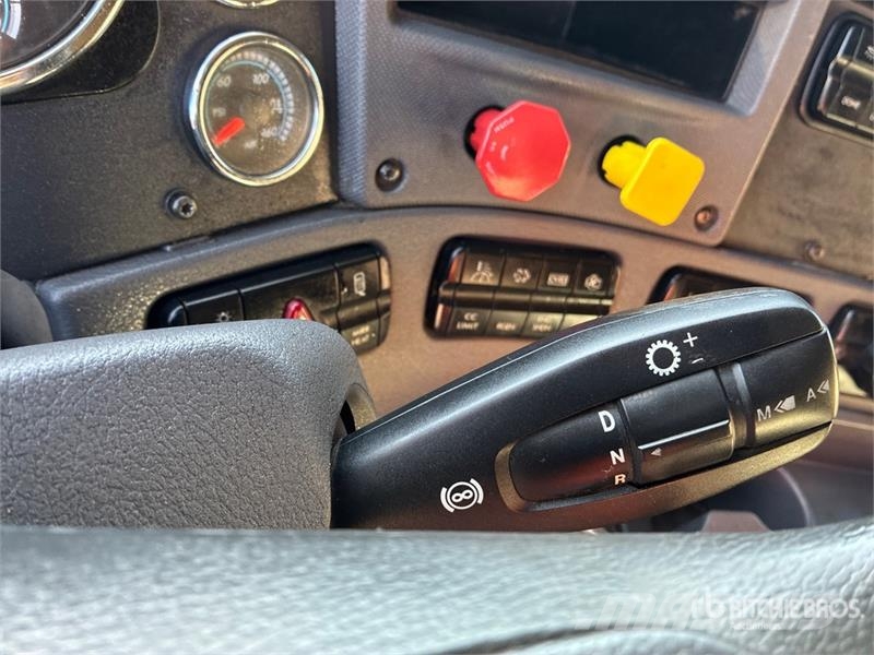 Freightliner Cascadia 125 Влекачи