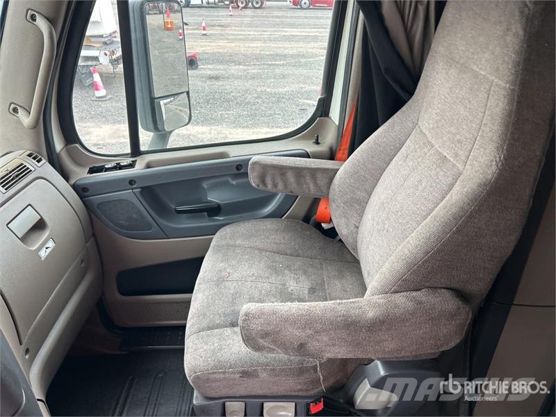 Freightliner Cascadia 113 Vlačilci