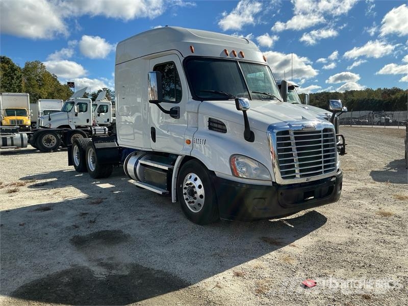 Freightliner Cascadia 113 Trekkers