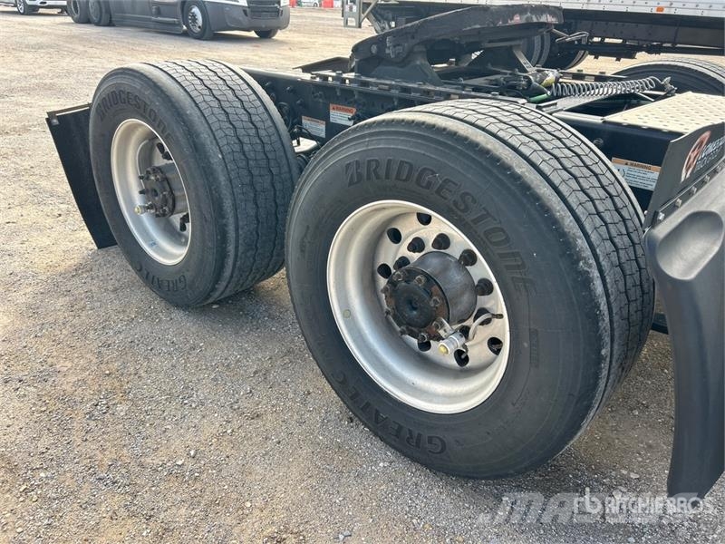 Freightliner Cascadia 116 Prime Movers