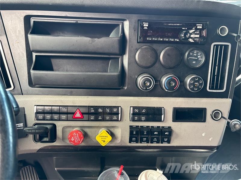 Freightliner Cascadia T/A Sleeper Truck Tractor 6x4 T/A Sleeper Tractor Units