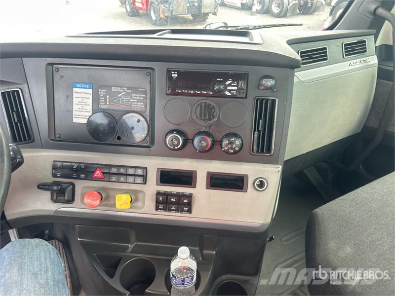 Freightliner Cascadia 126 Dragbilar