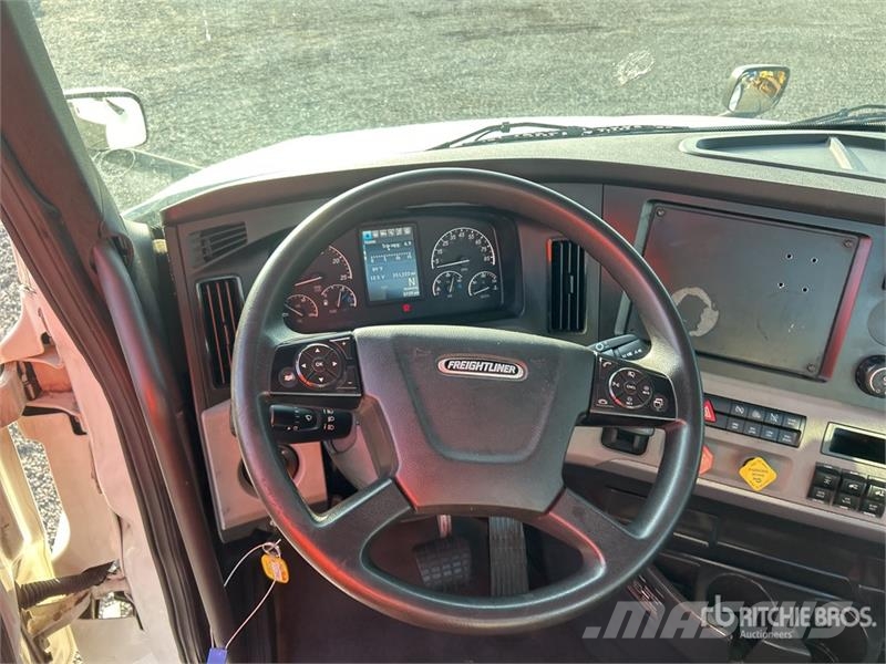 Freightliner Cascadia 126 Tegljači