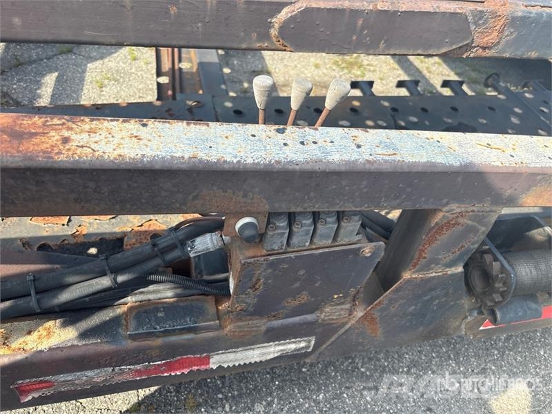 Freightliner Cascadia 113 Camiones portacoches