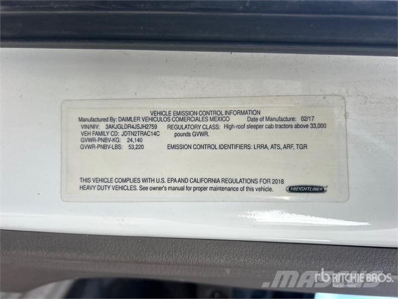 Freightliner Cascadia 125 6x4 T/A Sleeper Truck Tractor (Inoper وحدات الجر