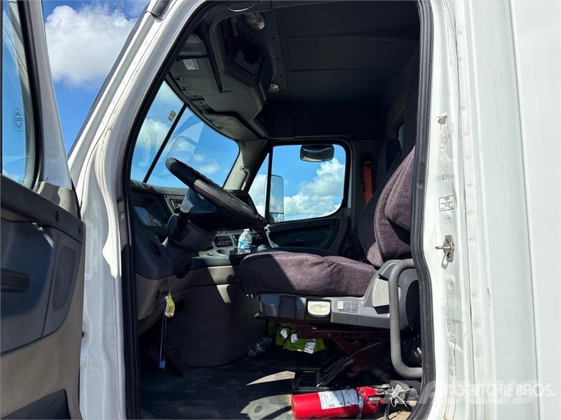 Freightliner Cascadia 125 Tractor Units