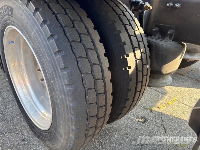 Freightliner Cascadia 113 Camiones portacoches