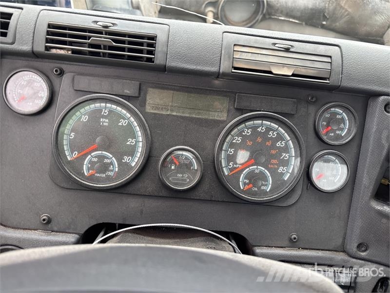 Freightliner Cascadia 113 Vlačilci