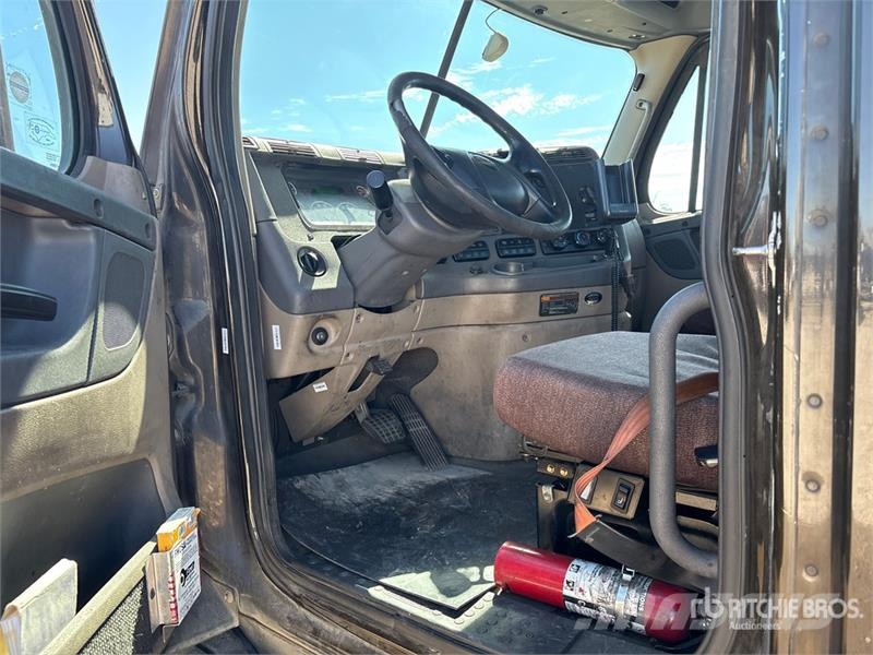 Freightliner Cascadia 113 Седельные тягачи