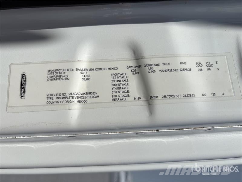 Freightliner Cascadia 113 Camiones portacoches