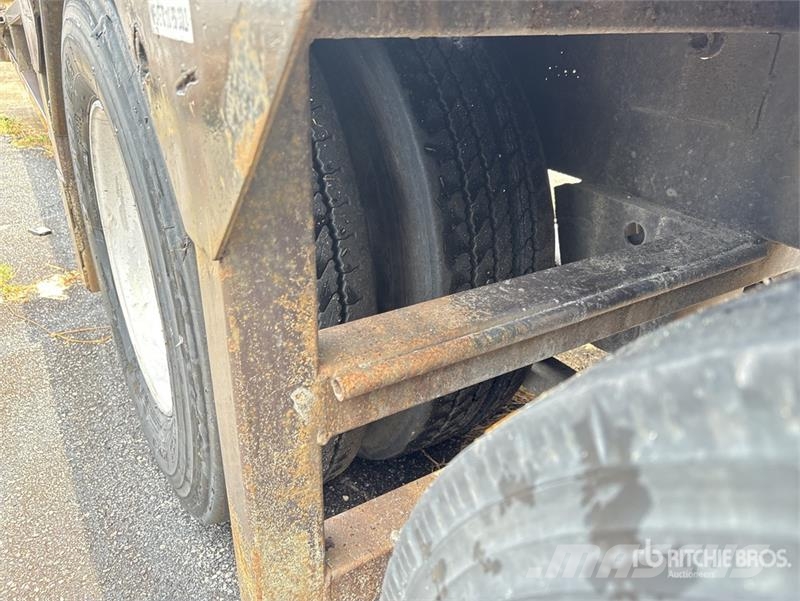 Freightliner Cascadia 113 Camiones portacoches