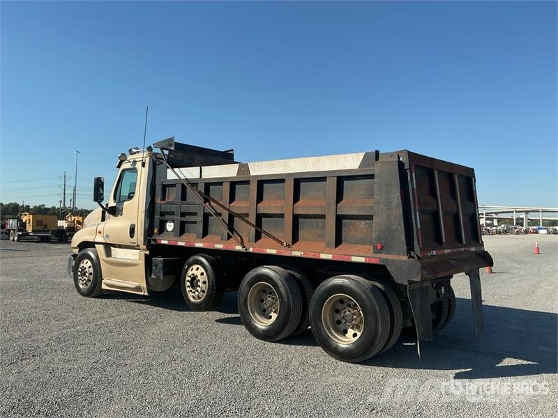 Freightliner Cascadia 125 Tippbil