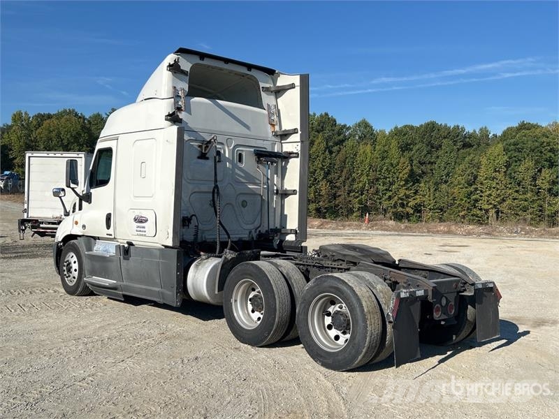 Freightliner Cascadia 113 Sattelzugmaschinen
