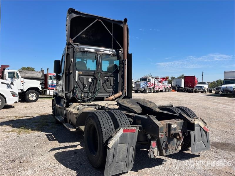 Freightliner Cascadia 113 Седельные тягачи