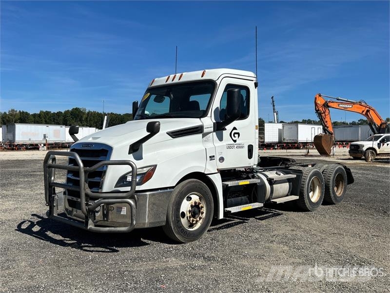 Freightliner Cascadia 126 Vilcēji