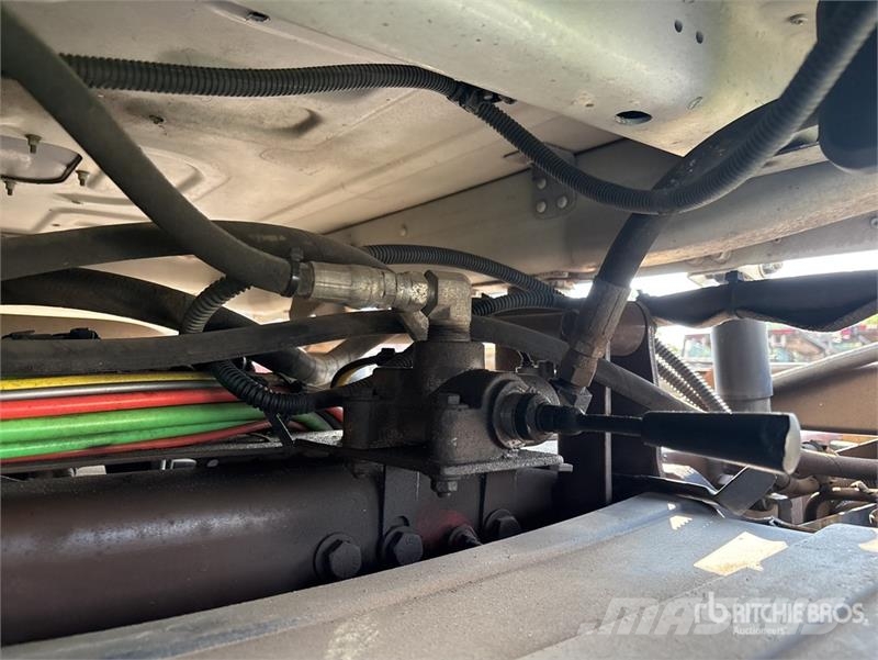Freightliner Cascadia 113 Camiones portacoches