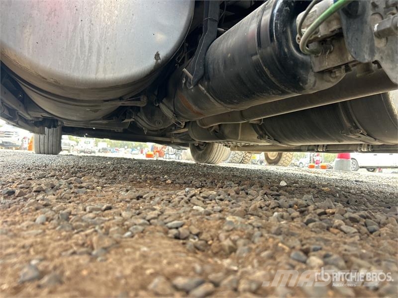 Freightliner Cascadia 125 6x4 T/A Sleeper Truck Tractor Седельные тягачи