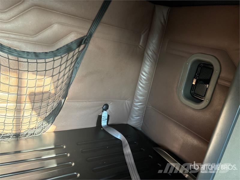 Freightliner Cascadia 125 Sadulveokid
