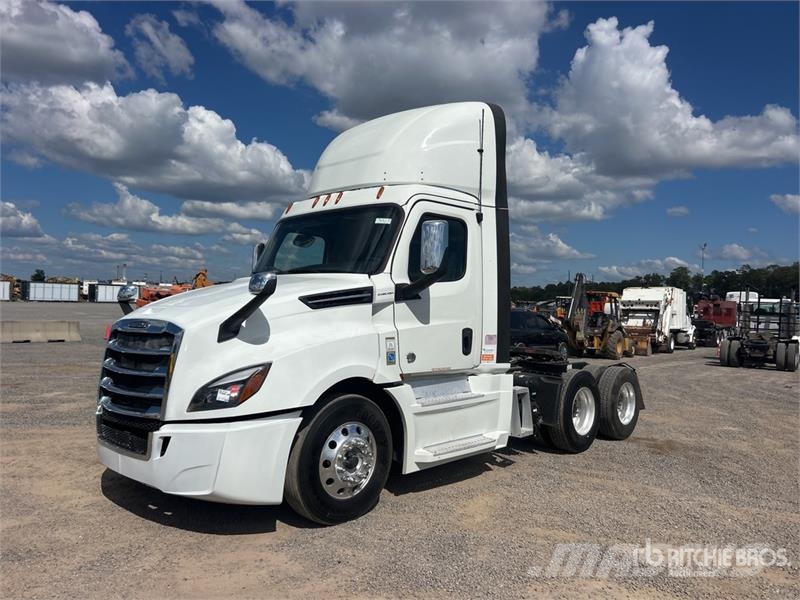 Freightliner Cascadia 126 Vlačilci