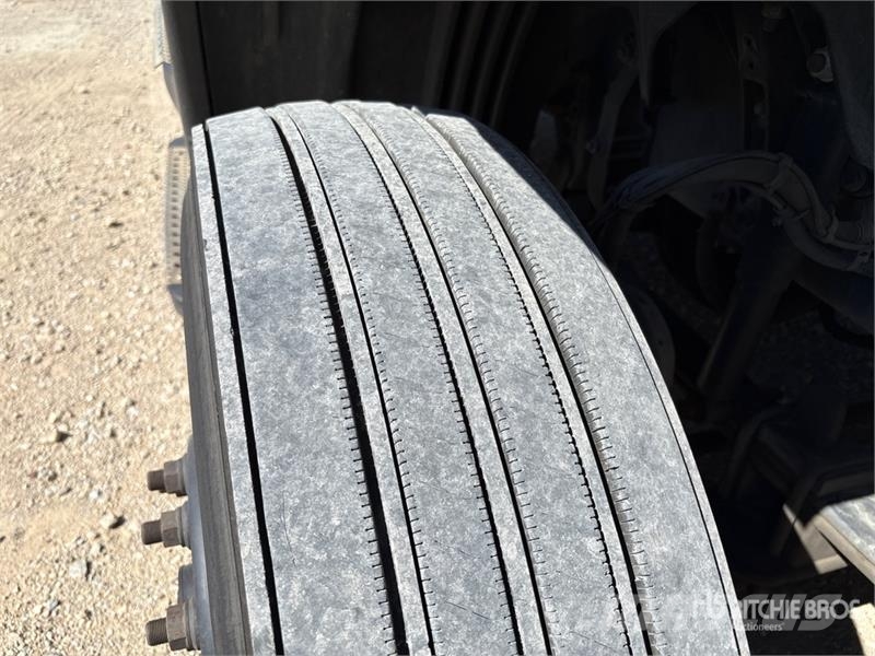Freightliner Cascadia 113 Седельные тягачи