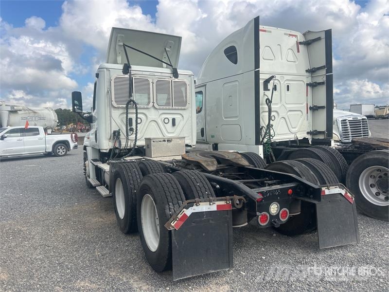 Freightliner Cascadia 125 Tracteur routier
