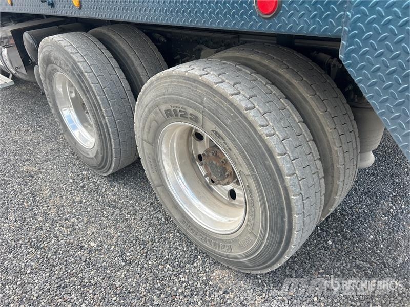 Freightliner Cascadia 113 Camion benne