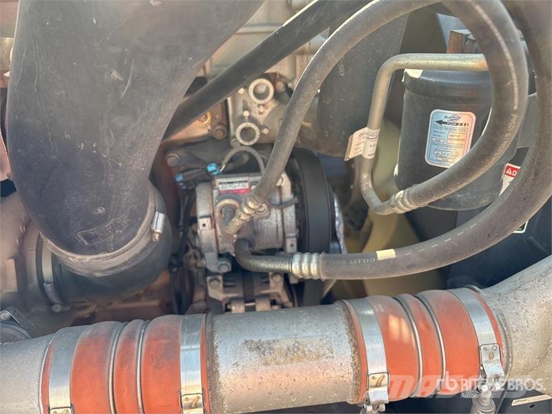 Freightliner Cascadia 113 Camiones portacoches