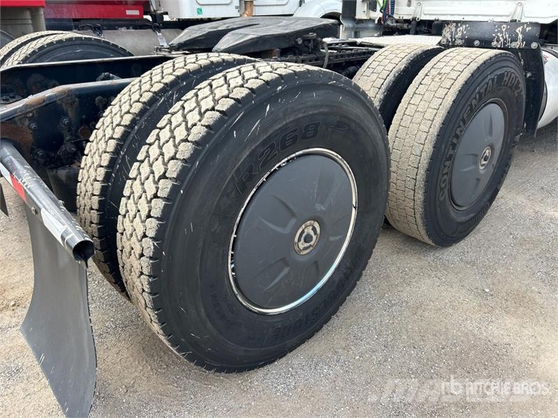 Freightliner Cascadia 126 Tractor Units