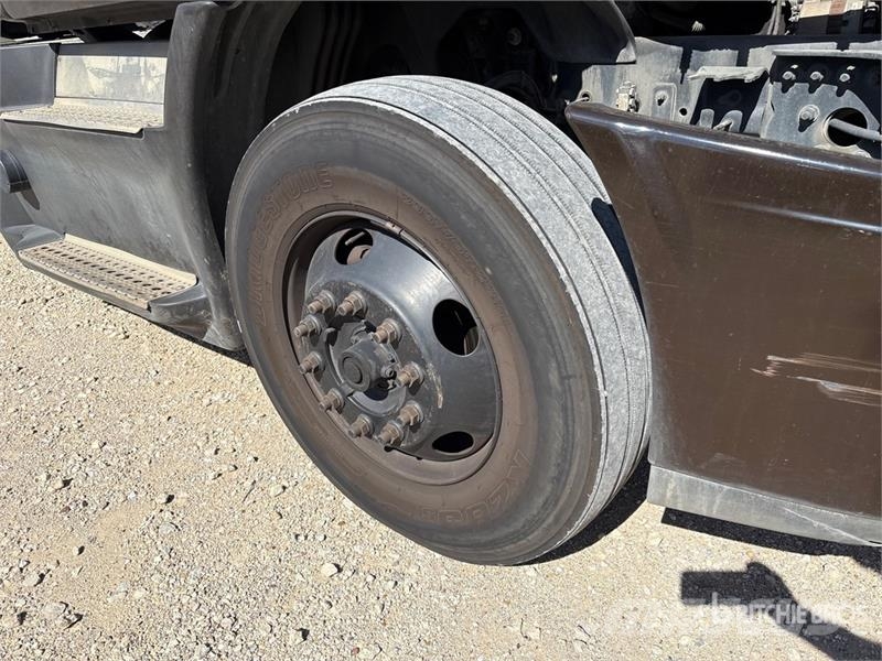 Freightliner Cascadia 113 Седельные тягачи
