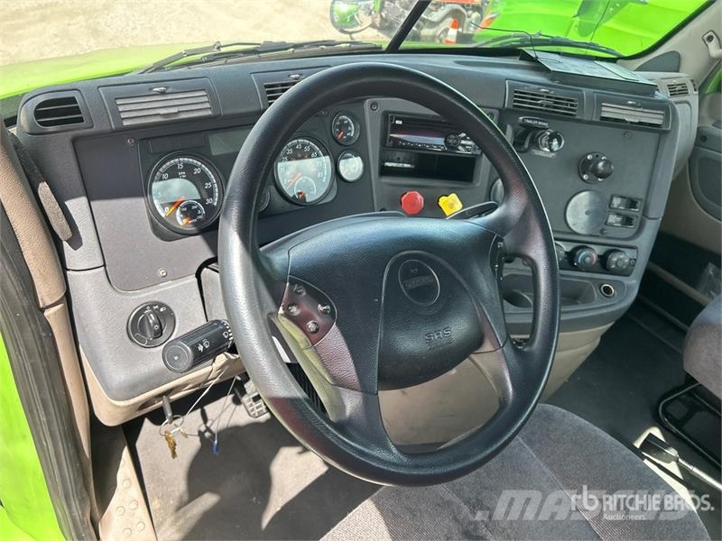Freightliner Cascadia 113 Τράκτορες
