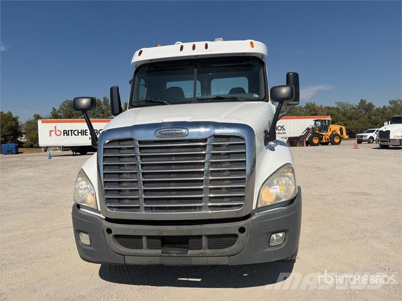Freightliner Cascadia 125 Седельные тягачи