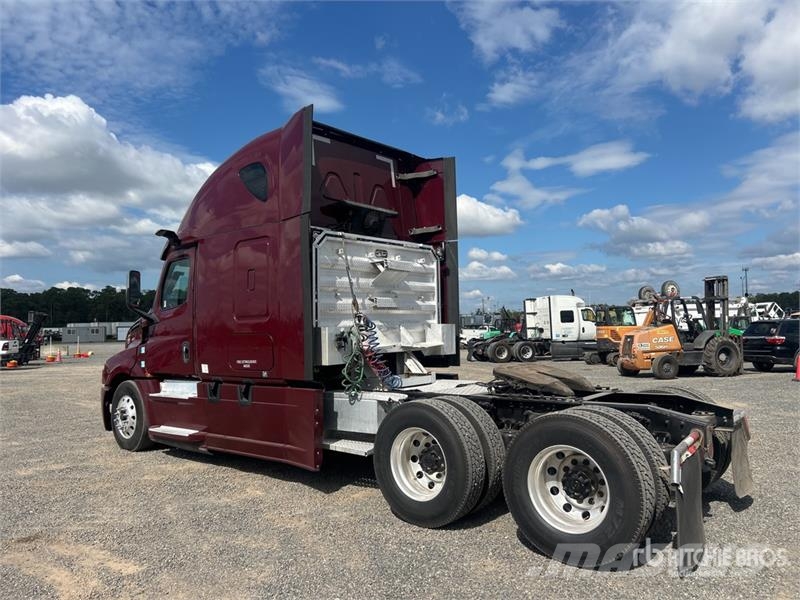 Freightliner Cascadia 126 Vlačilci