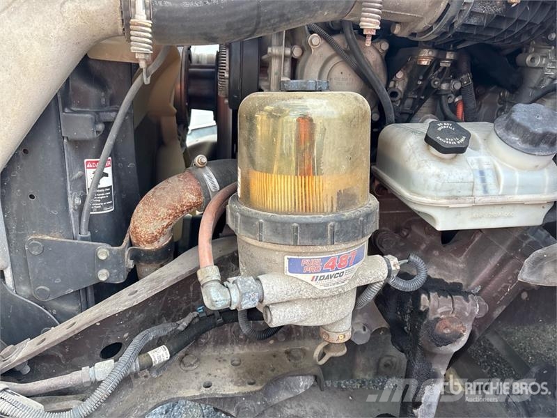 Freightliner Cascadia 113 Camiones portacoches