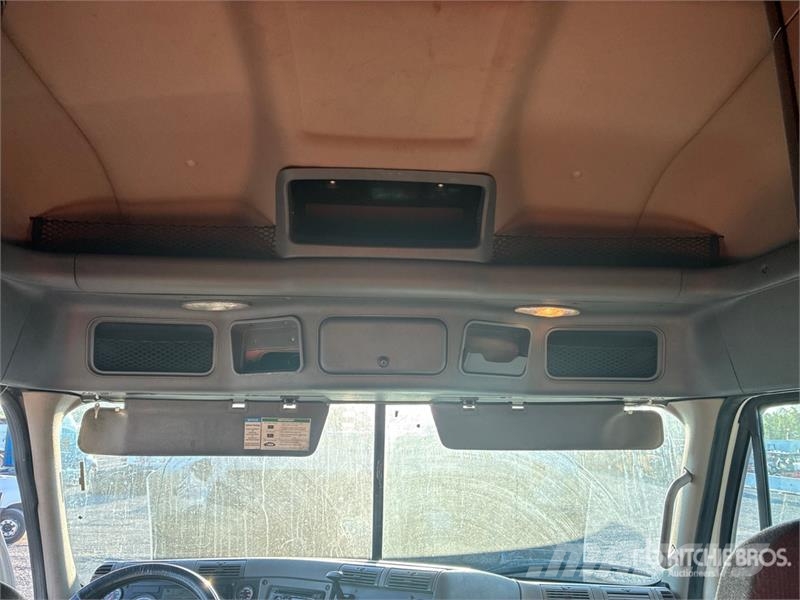 Freightliner Cascadia 125 Sadulveokid