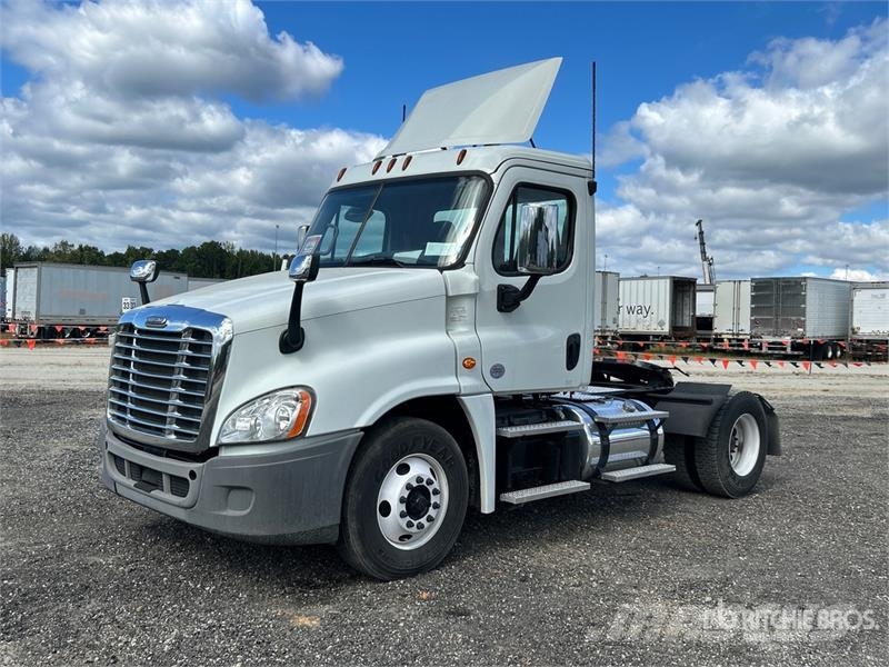 Freightliner Cascadia 125 Vilcēji