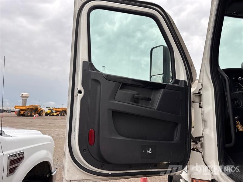 Freightliner Cascadia 126 Vlačilci