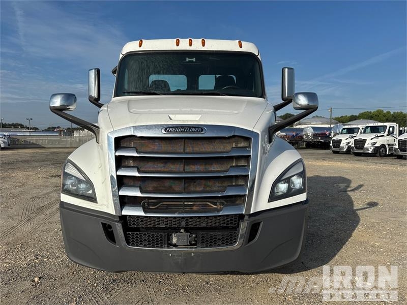Freightliner Cascadia 126 Vlačilci
